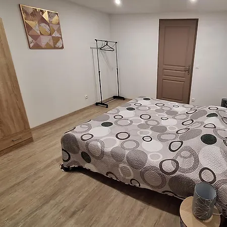 Дом отдыха Maison Avec Terrasse Du Valleroy Жуанвиль