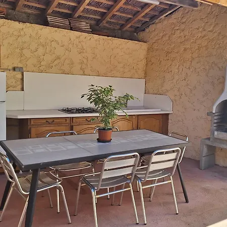 Дом отдыха Maison Avec Terrasse Du Valleroy Жуанвиль