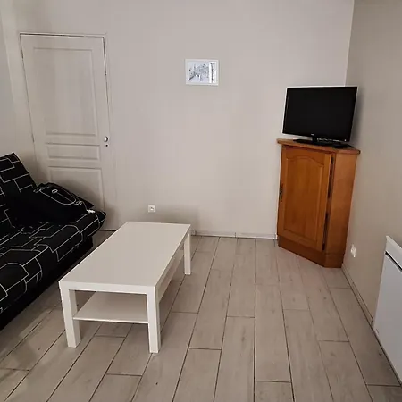 Дом отдыха Maison Avec Terrasse Du Valleroy